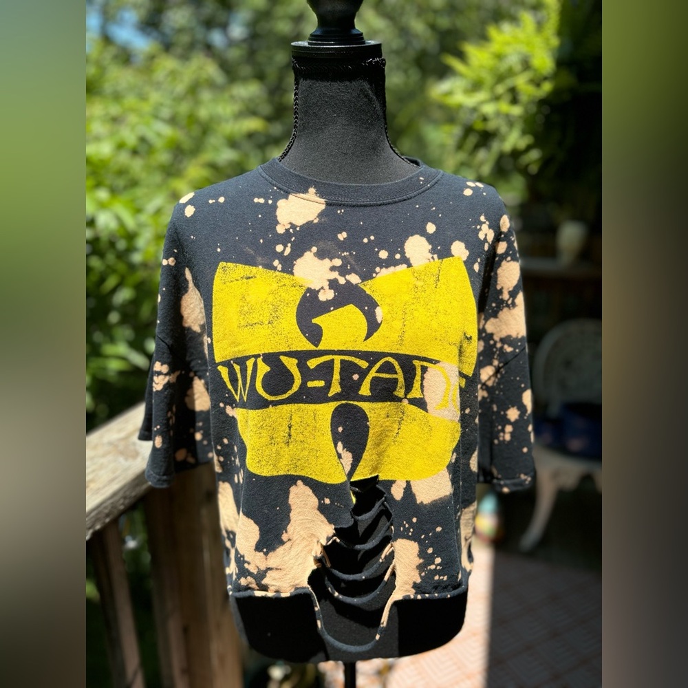 Vintage Wutang Acid Wash Crop Top